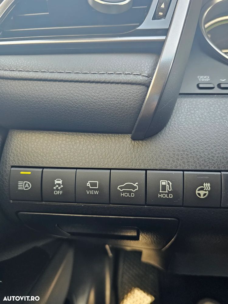 Toyota Camry 2.5 Hybrid Exclusive - 7