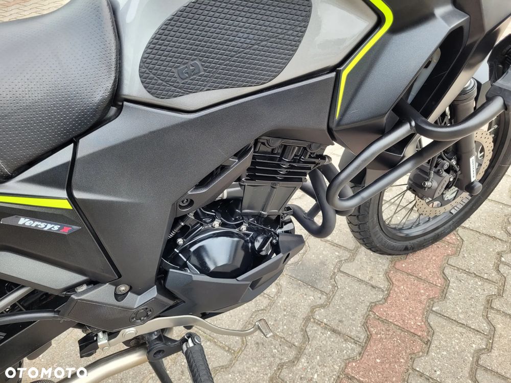 Kawasaki Versys-X 300 - 18