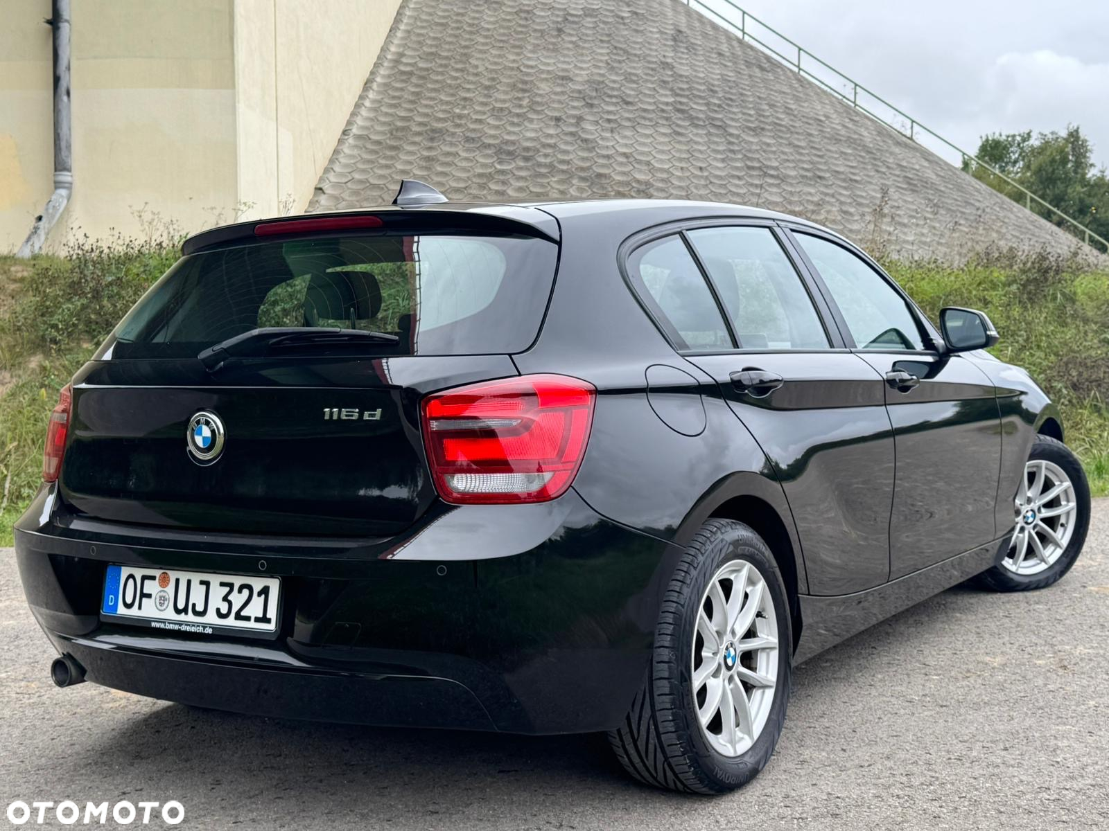 BMW Seria 1 116d Sport Line - 4
