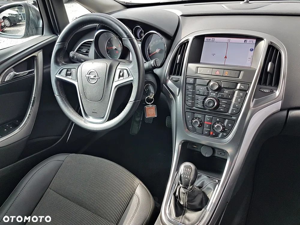 Opel Astra 1.4 Turbo Color Edition - 23