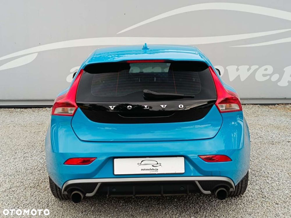 Volvo V40 - 15