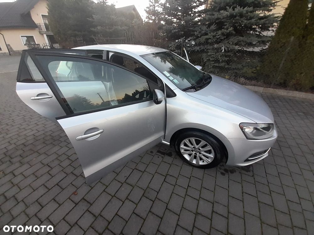 Volkswagen Polo 1.4 TDI (Blue Motion Technology) Comfortline - 11
