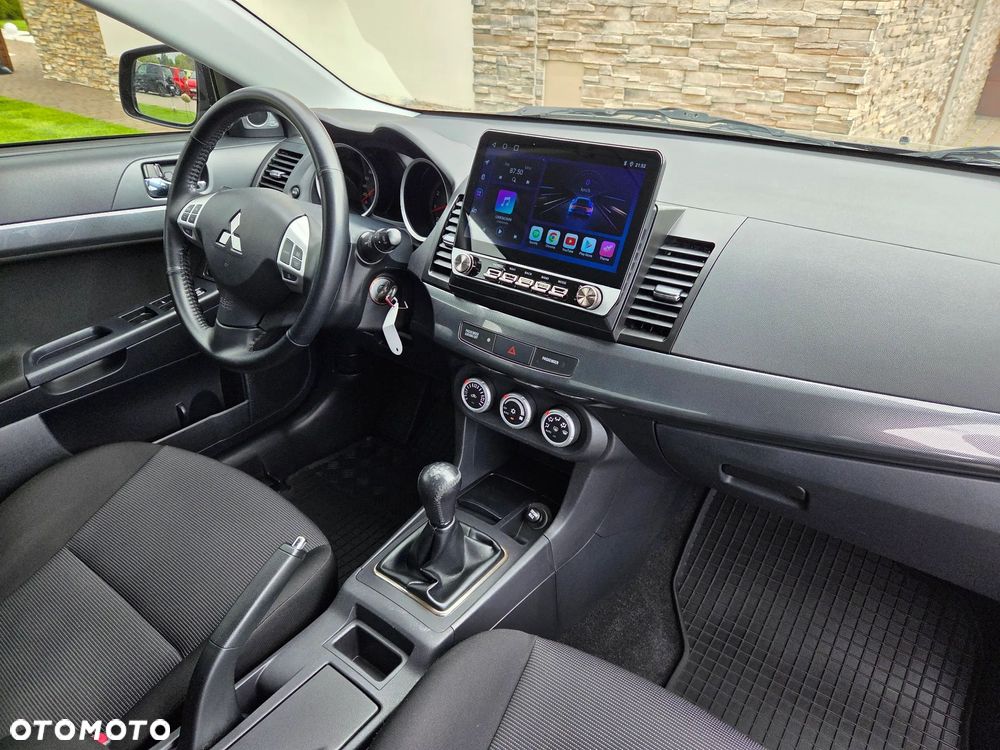 Mitsubishi Lancer - 7