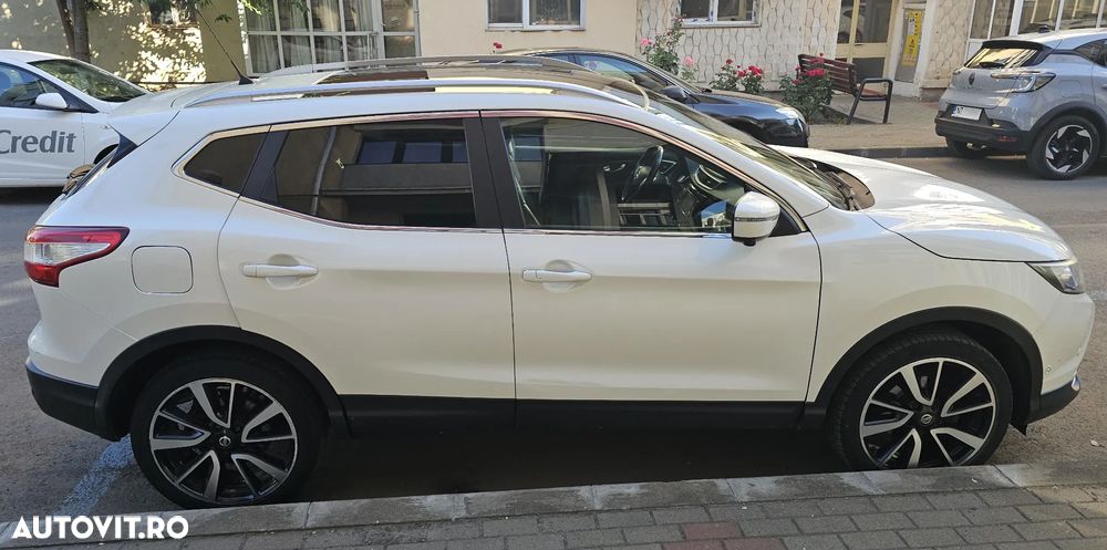Nissan Qashqai 1.6 DCI Start/Stop X-TRONIC Tekna - 8