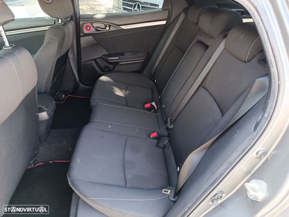 Honda Civic 1.0 i-VTEC Elegance Navi - 8