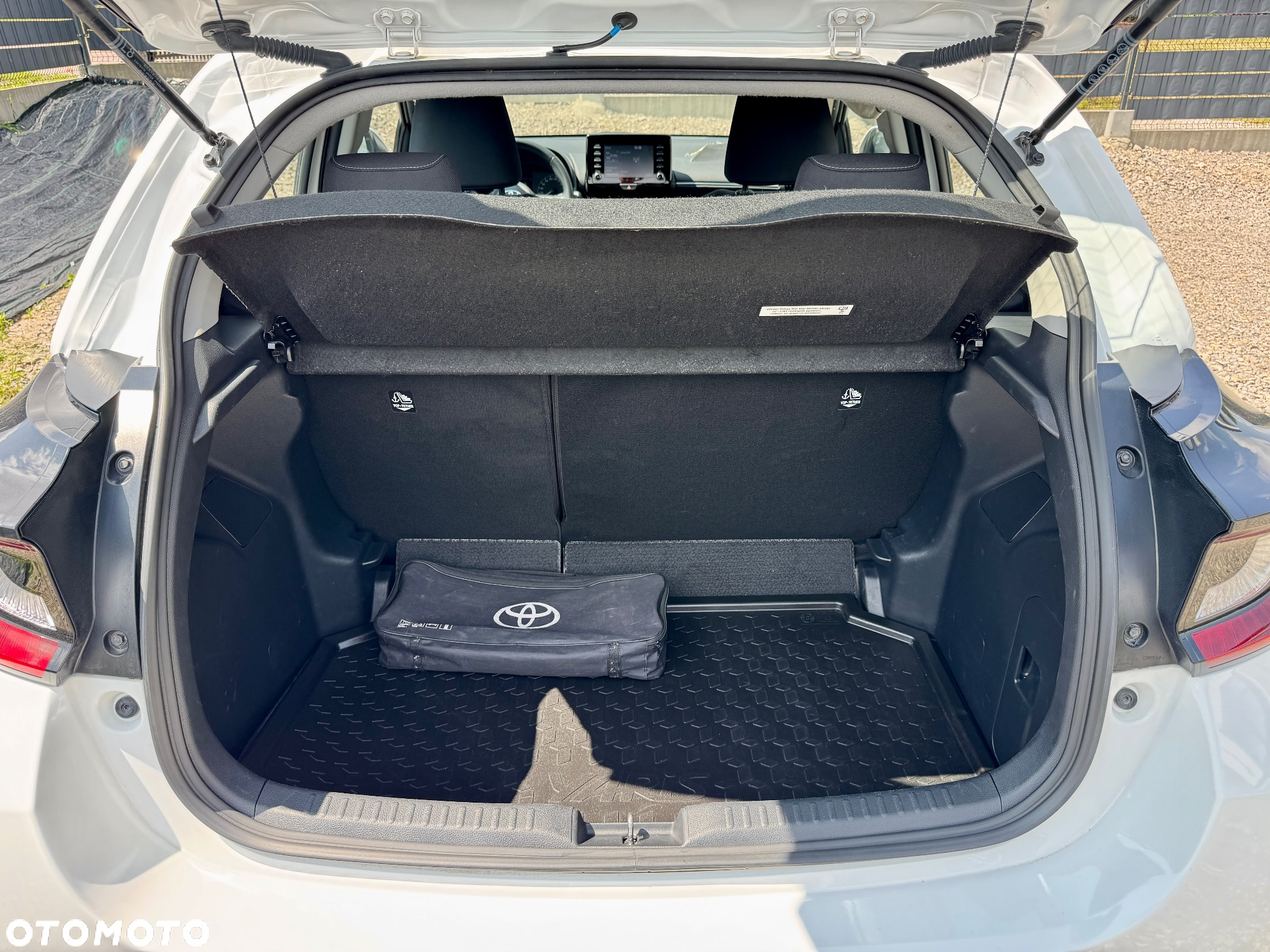 Toyota Yaris - 24