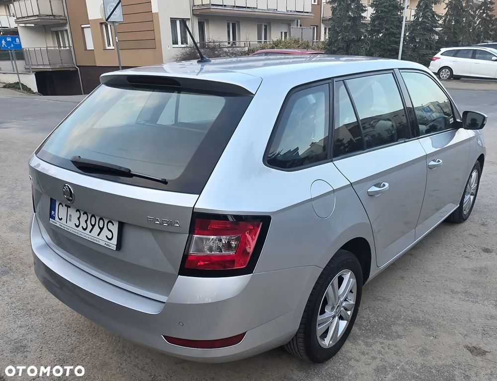 Skoda Fabia 1.0 TSI Ambition - 2