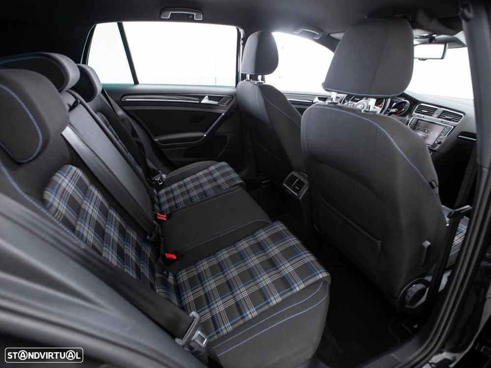 VW Golf 1.4 TSI e-Hybrid DSG - 10