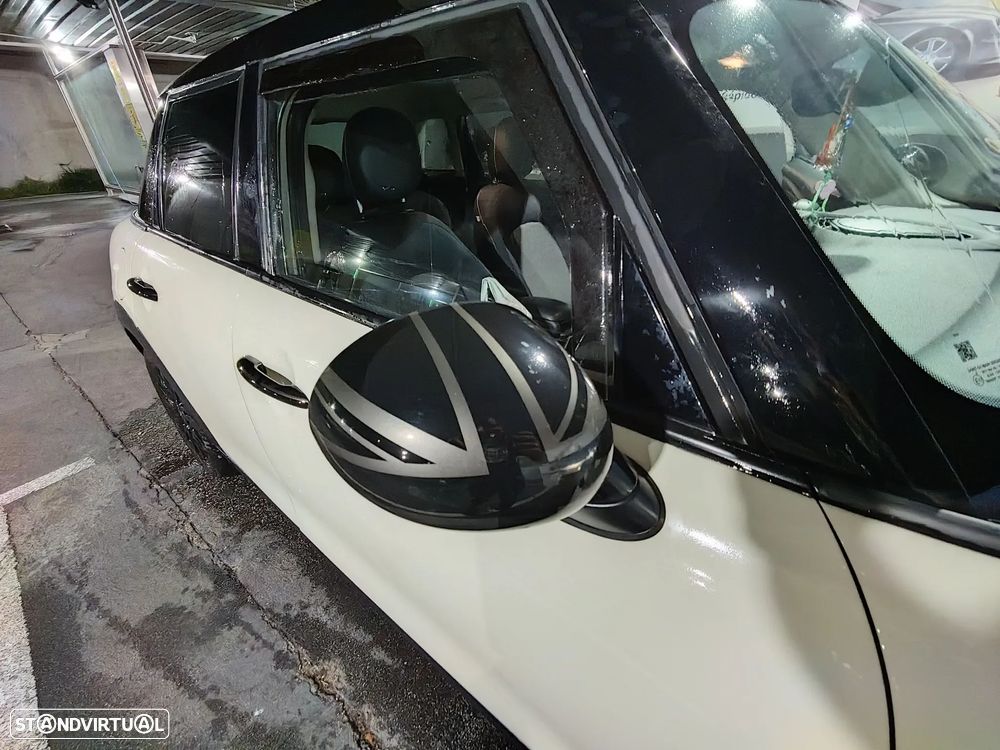 MINI 5 Portas Cooper D Aut. - 8