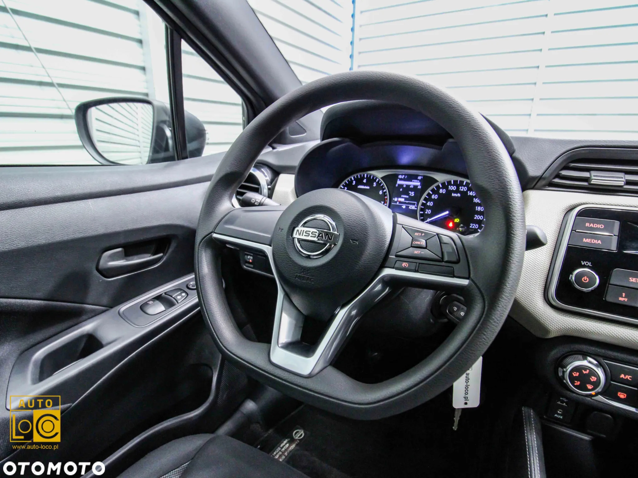 Nissan Micra 1.0 Acenta - 21