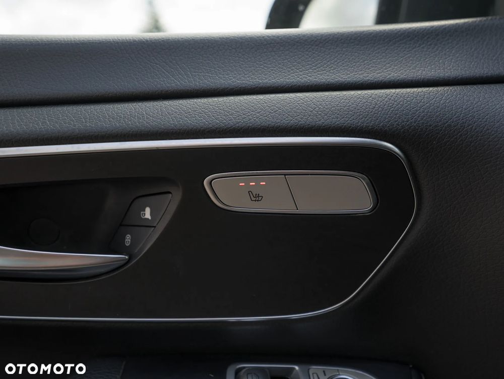 Mercedes-Benz Klasa V 250 (BlueTEC) d extralang 7G-TRONIC Avantgarde - 38
