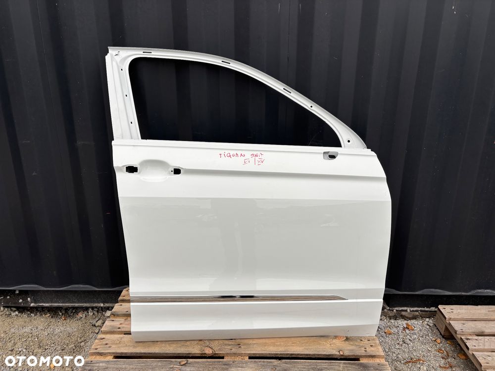 VW Tiguan II 5NA drzwi lewe przednie - 1