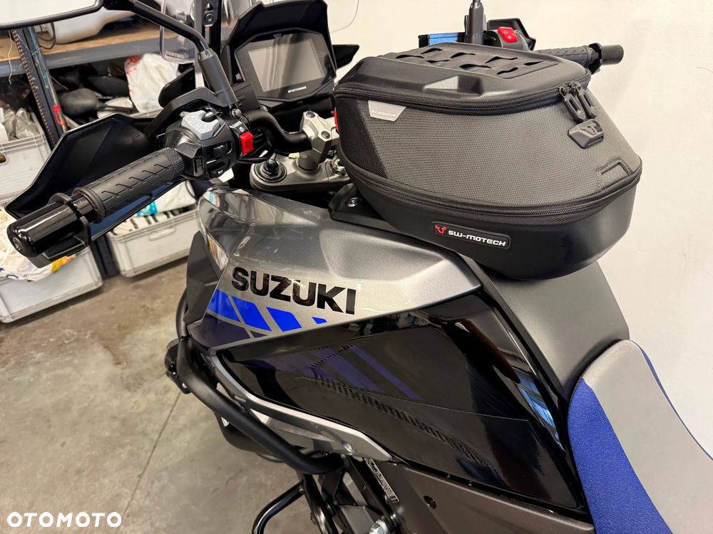 Suzuki V-STROM - 23