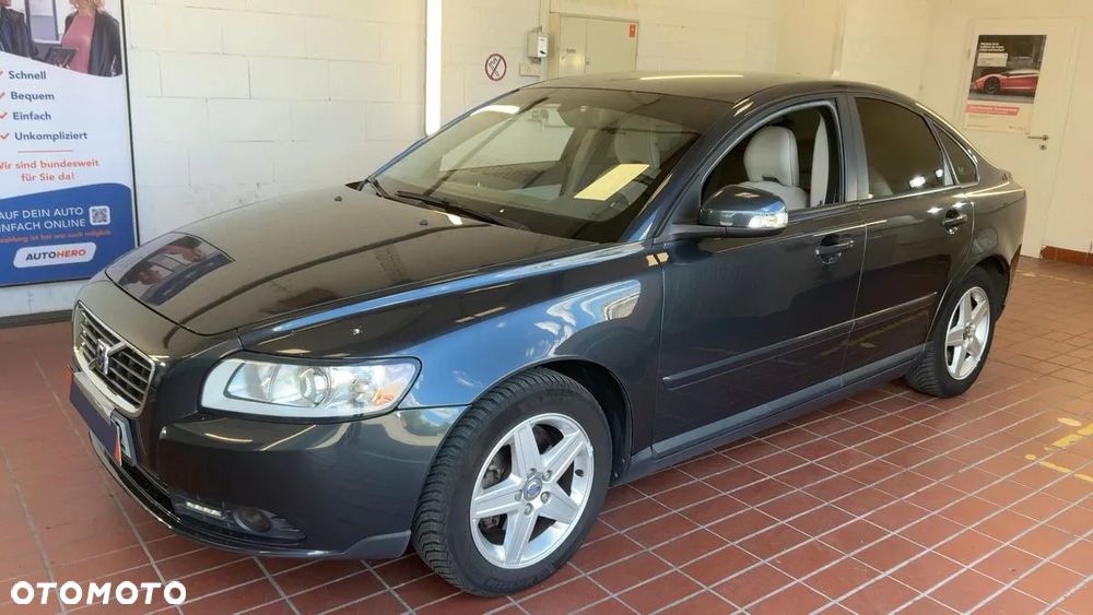 Volvo S40 2.0 Kinetic - 1