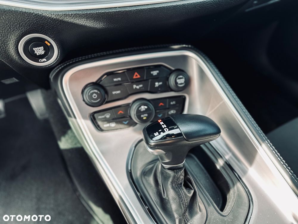 Dodge Challenger 3.6 GT AWD - 11