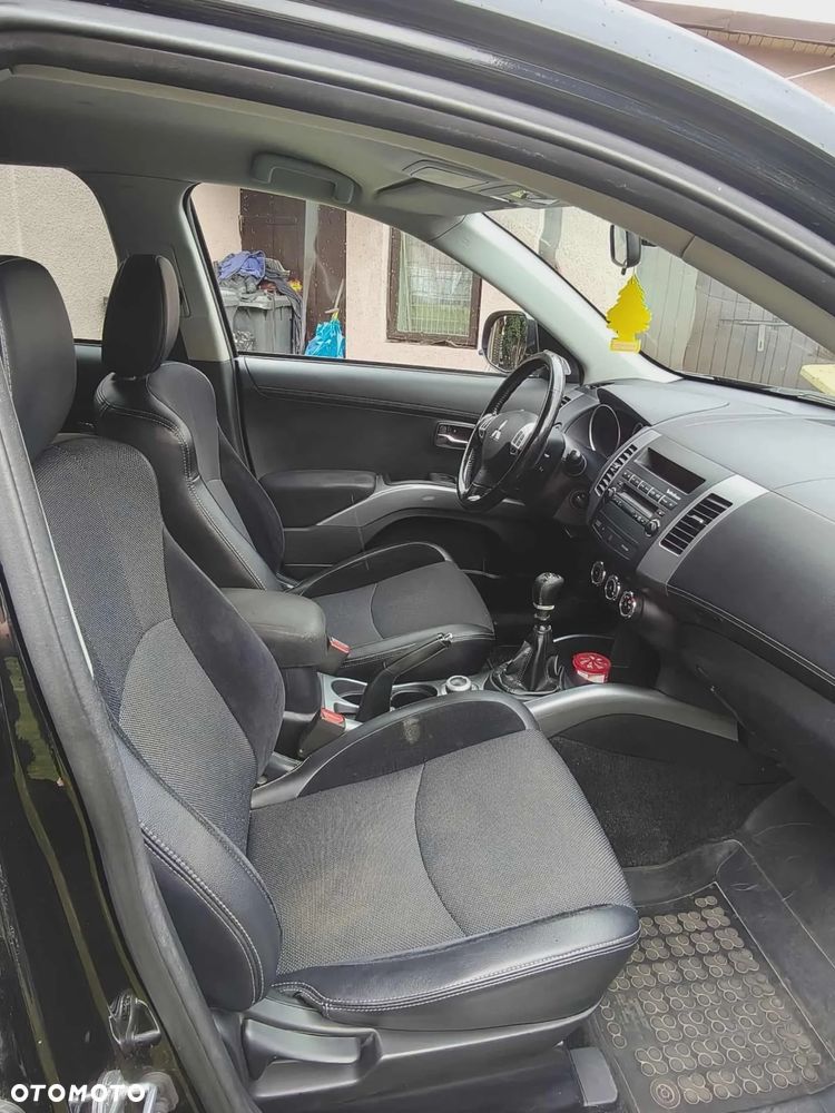 Mitsubishi Outlander 2.2 DI-D 4WD Invite - 6