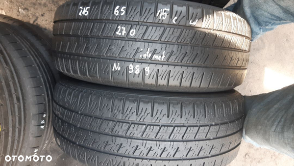 Goodyear 215/65/15c nr 989