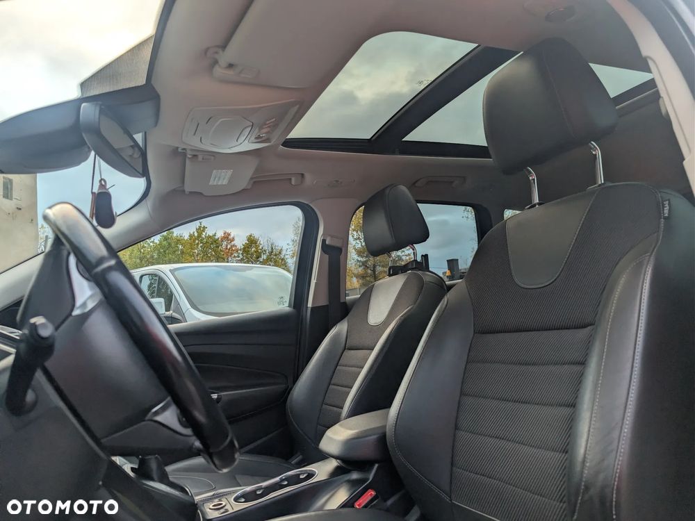 Ford Kuga - 8