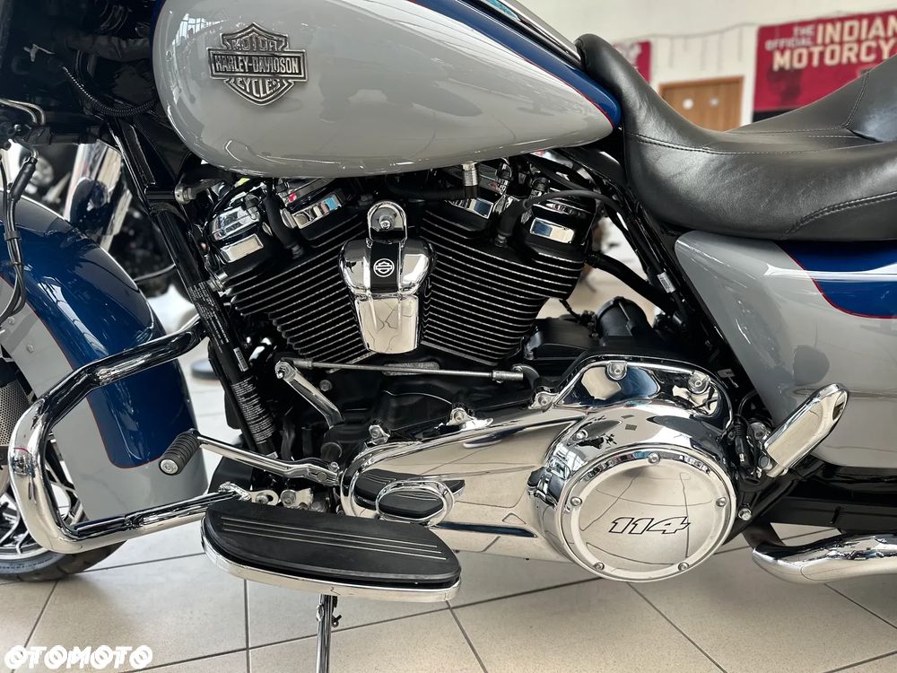 Harley-Davidson Touring Street Glide - 24