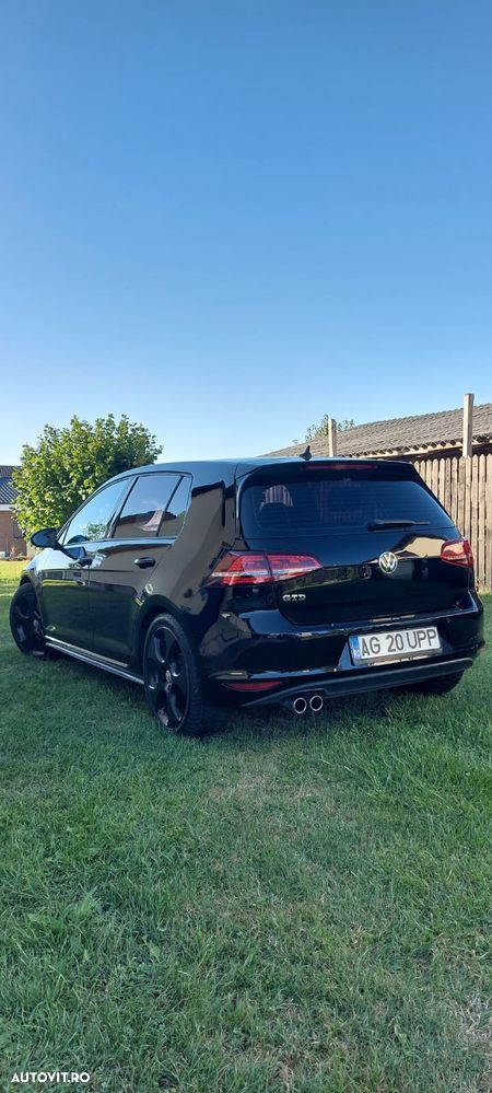 Volkswagen Golf 2.0 TDI DPF BMT GTD - 3