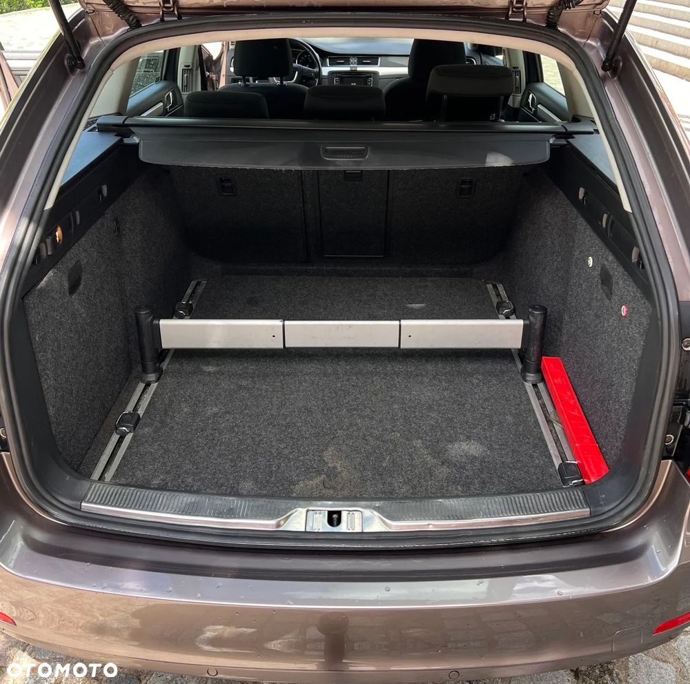 Skoda Superb 2.0 TDI Active DSG - 9