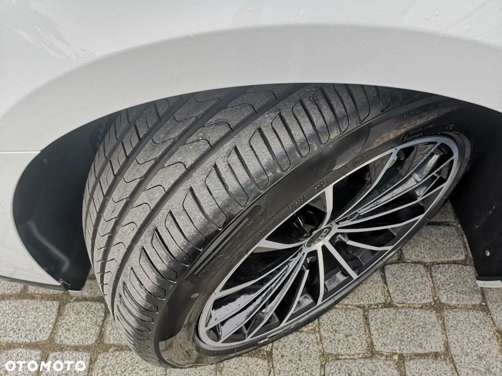 Audi A8 L 55 TFSI quattro tiptronic - 33