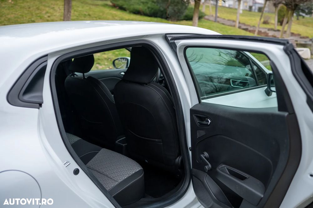 Renault Clio BLUE dCi 85 BUSINESS EDITION - 28