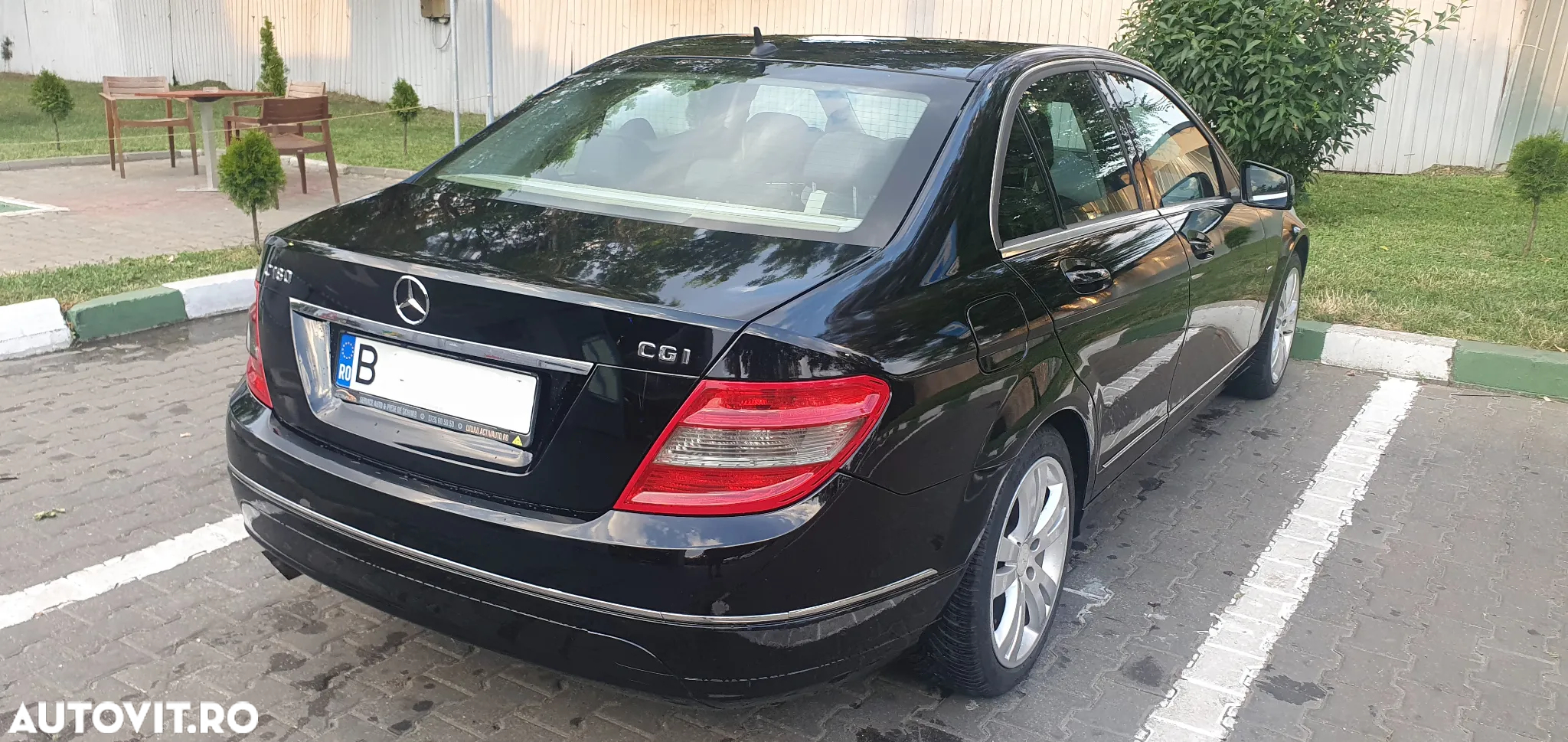 Mercedes-Benz C 180 CGI BlueEFFICIENCY - 3