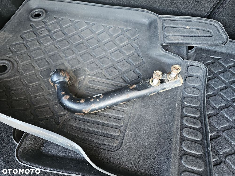 Peugeot 2008 1.2 PureTech GT Pack S&S EAT8 - 18