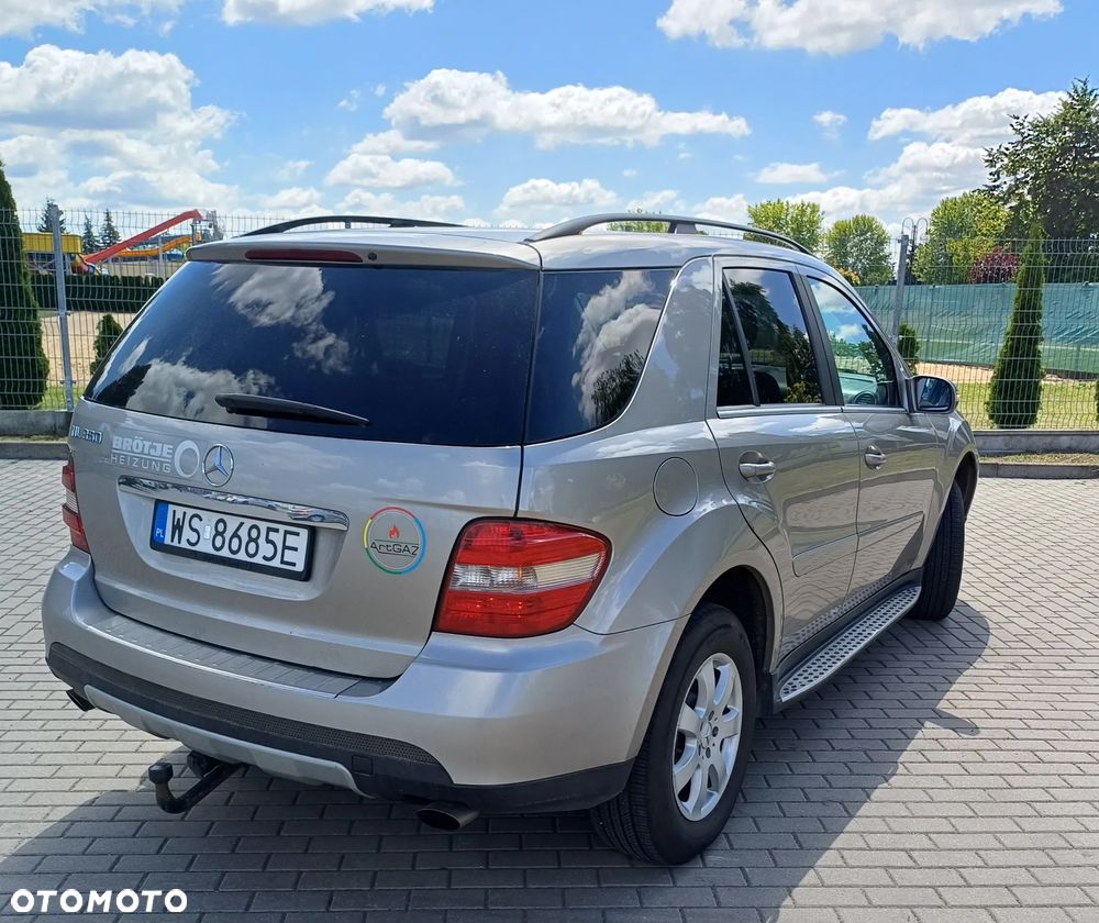 Mercedes-Benz ML 350 4-Matic - 11
