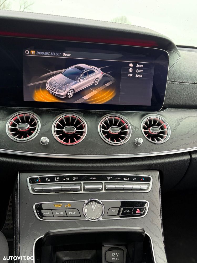 Mercedes-Benz E 220 d T 9G-TRONIC AMG Line - 26