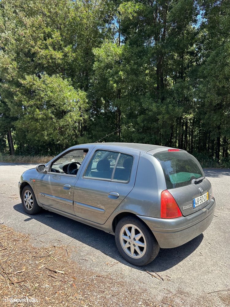 Renault Clio 1.9 DTi RXE - 4