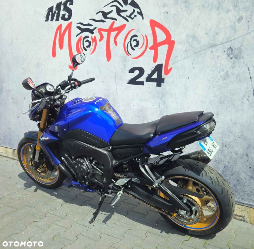 Yamaha FZ8 - 7