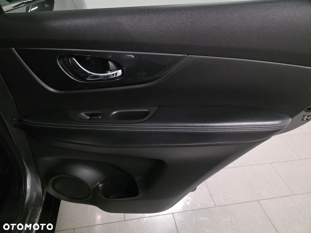 Nissan X-Trail 1.6 DIG-T Tekna 2WD - 24