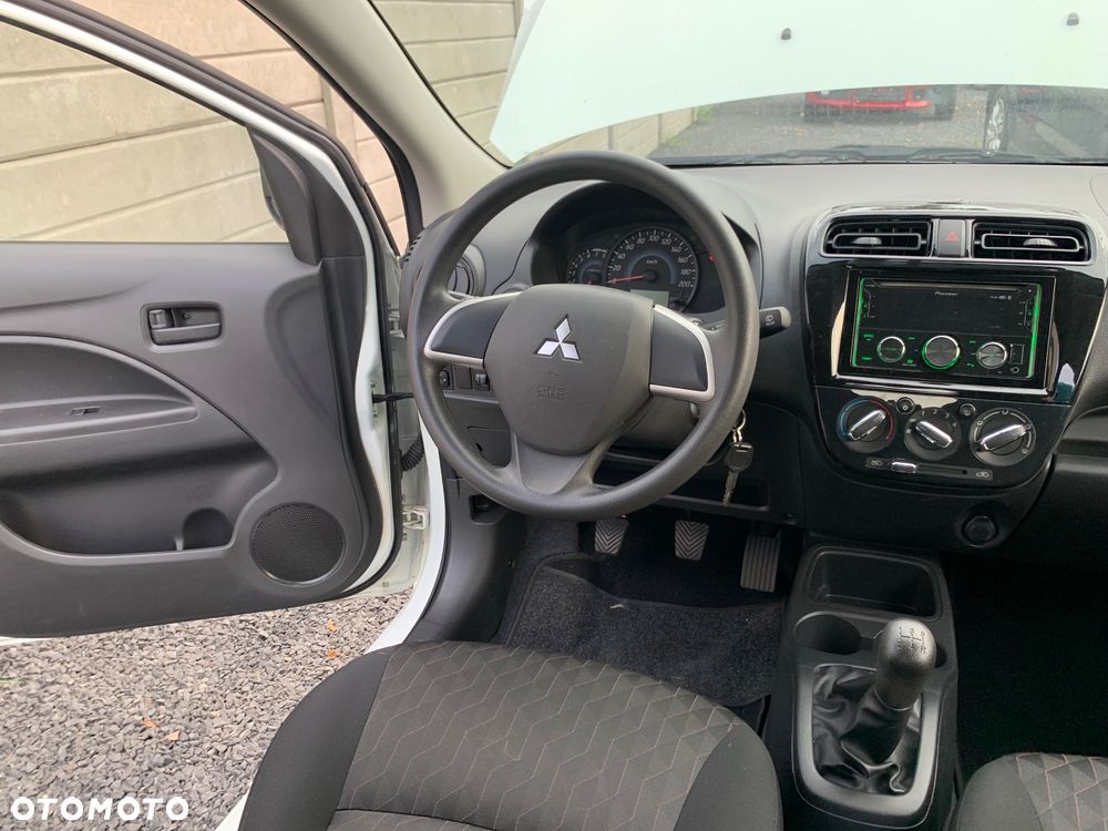 Mitsubishi Space Star - 13