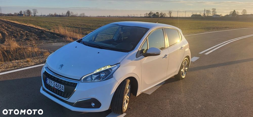 Peugeot 208 Blue-HDi 100 Stop&Start Allure - 1