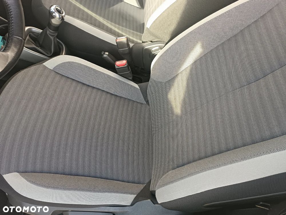 Toyota Aygo x-play - 7