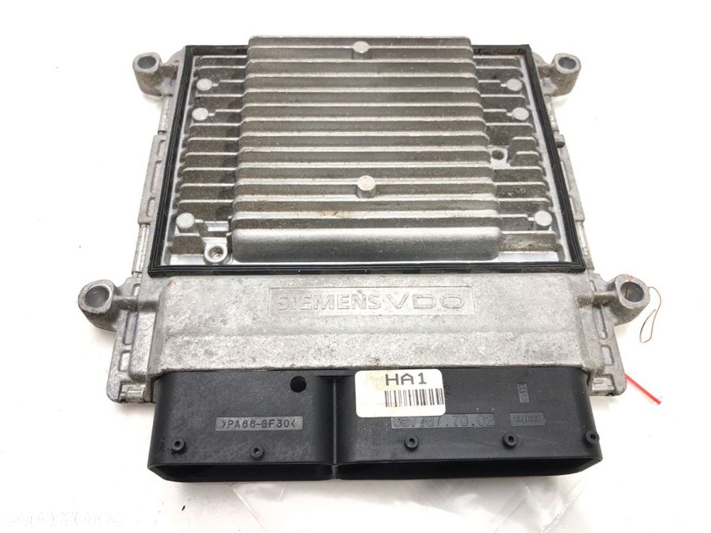 KOMPUTER SILNIKA  HYUNDAI i30 (FD) 2007 - 2012 2.0 105 kW [143 KM] benzyna 2007 - 2011 39140-23230 - 1