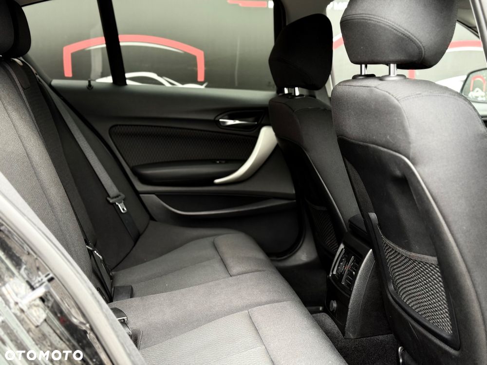 BMW Seria 1 120d Sport Line - 37