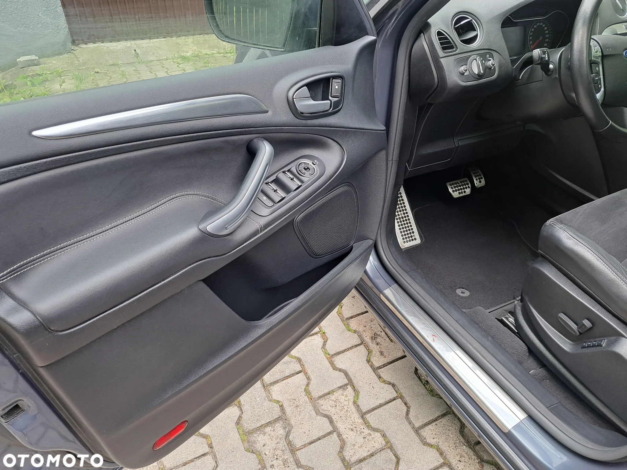 Ford S-Max - 29