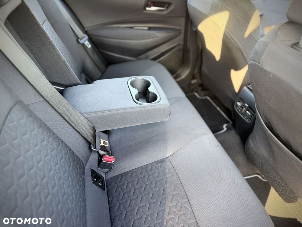 Toyota Corolla - 29