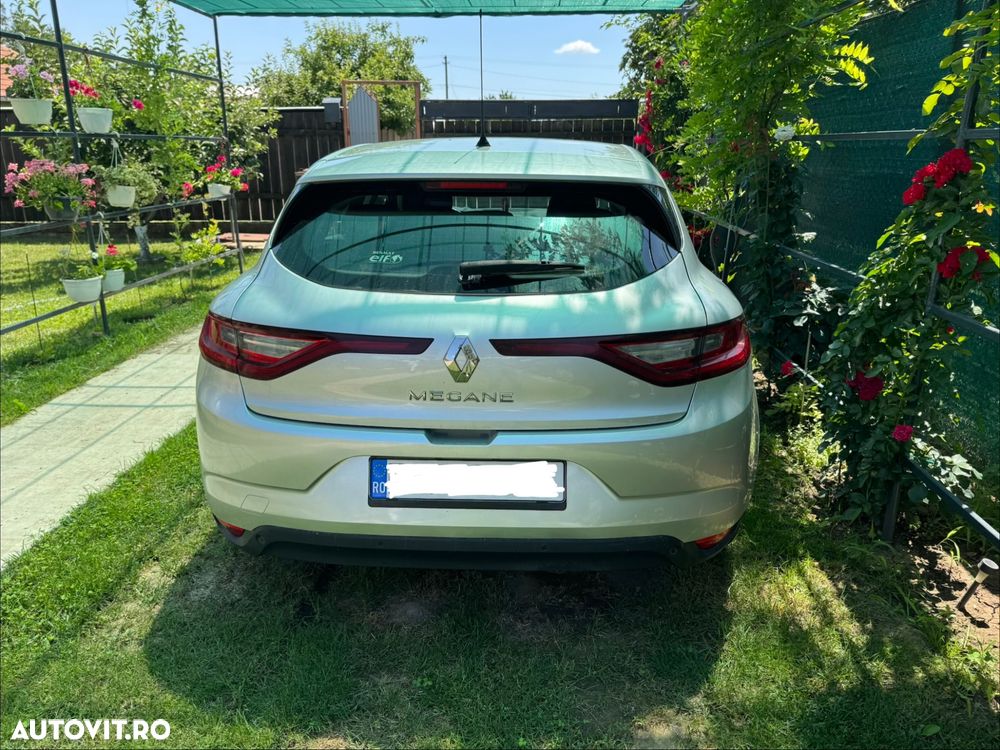 Renault Megane 1.5 dCI EDC Intens - 4