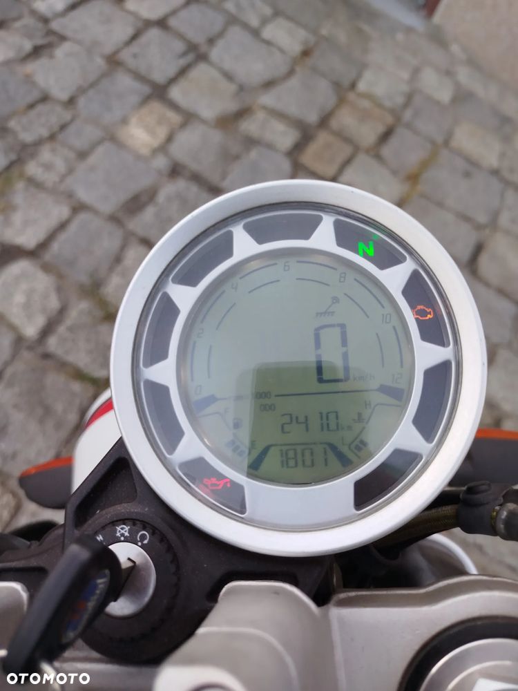 Mondial HPS 125 - 10