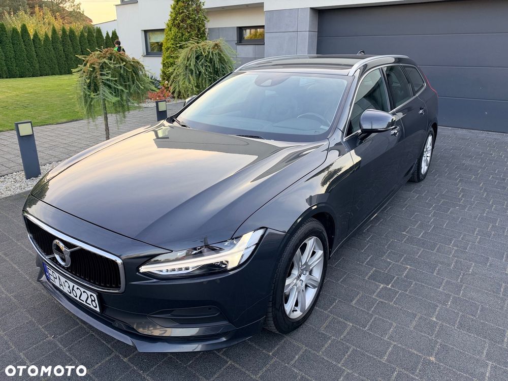 Volvo V90 D3 Geartronic Momentum Pro - 1