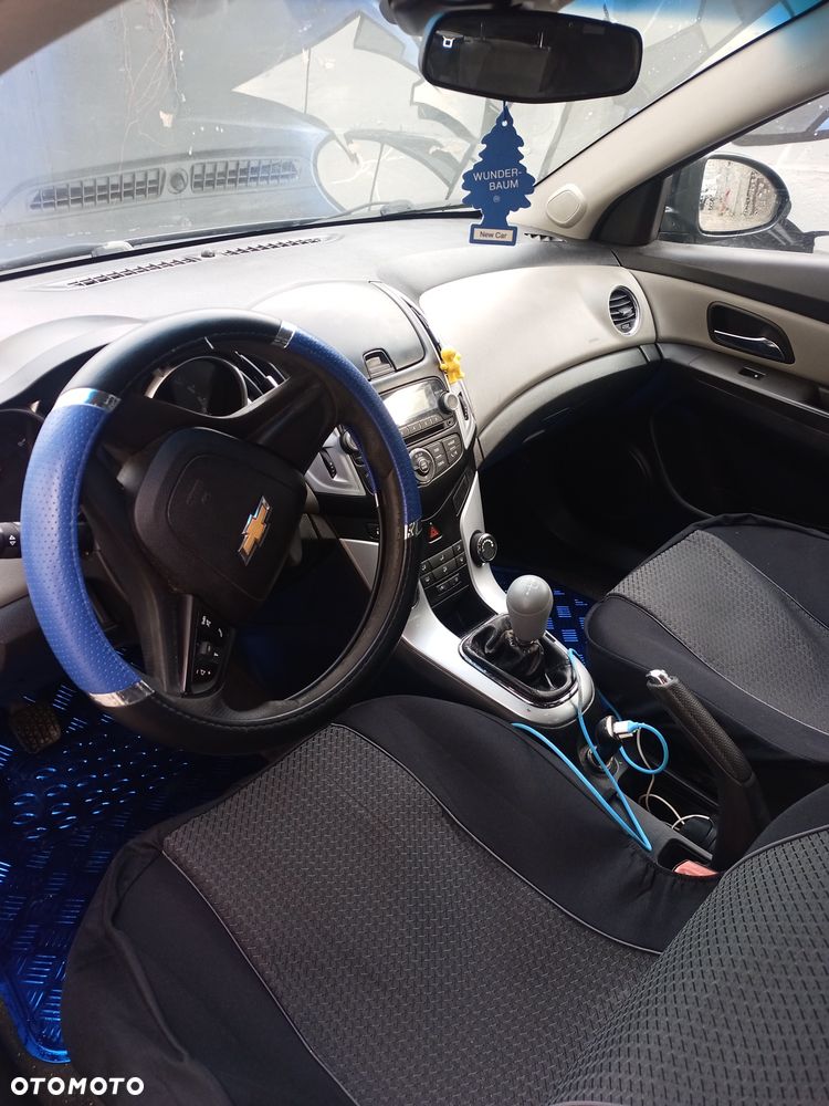Chevrolet Cruze 2012 photo 3