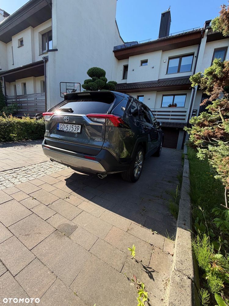 Toyota RAV4 - 5