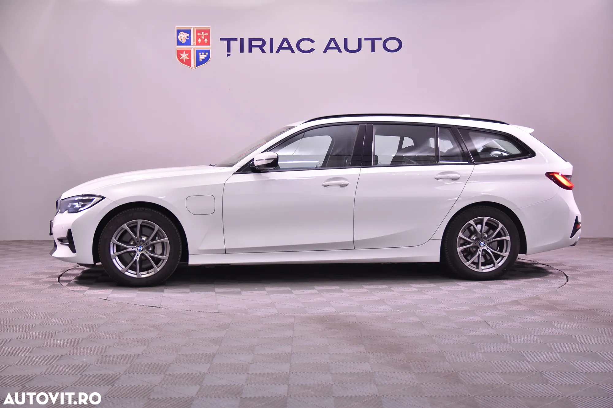 BMW Seria 3 - 2