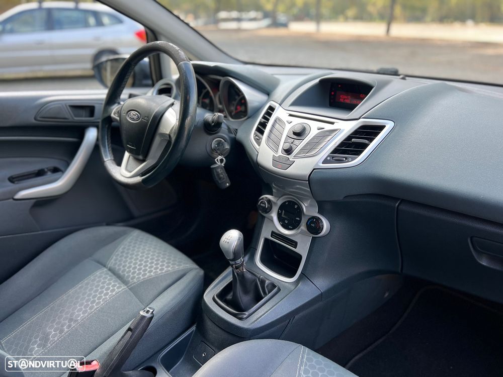Ford Fiesta 1.25 Titanium - 12