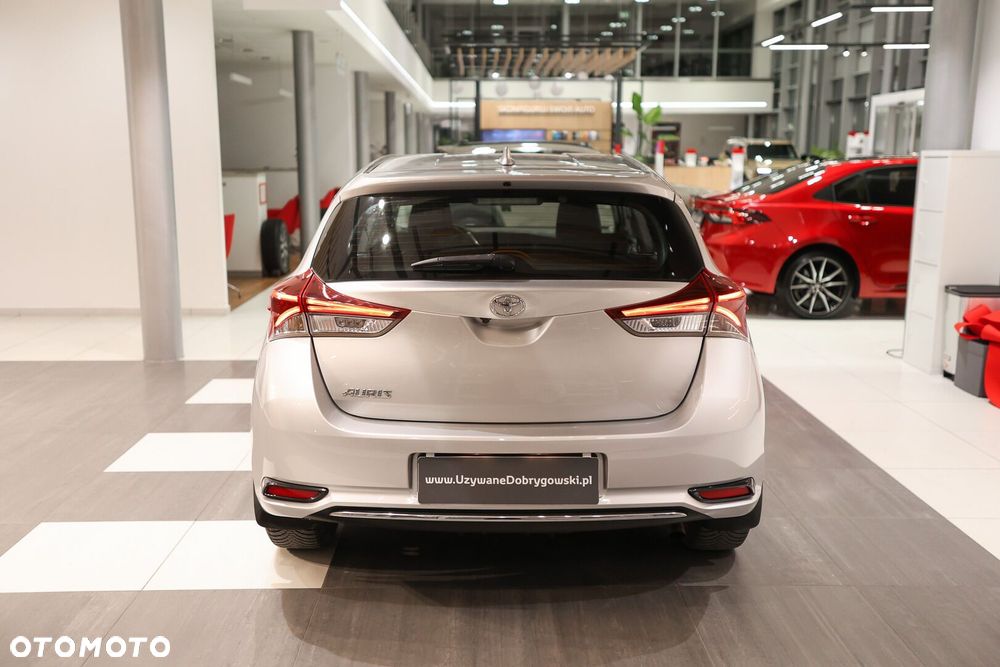 Toyota Auris - 5