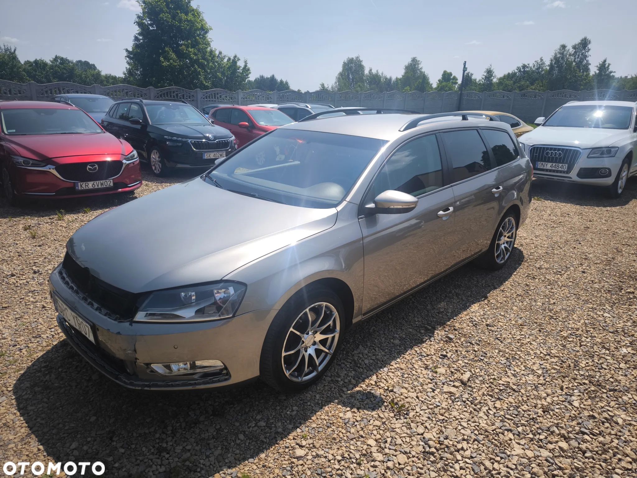 Volkswagen Passat - 1
